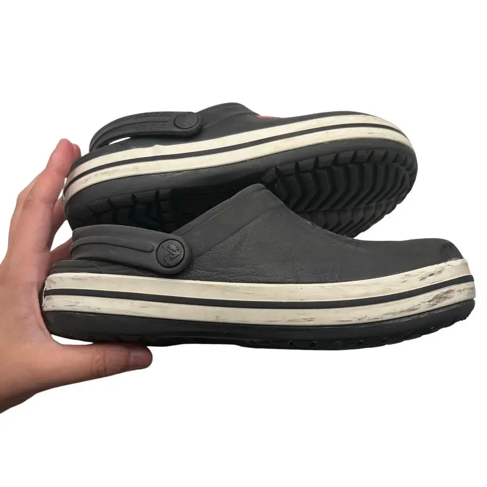 Crocs Classic Black Clogs Kids Size 3 Lightweight Ventilation Waterproof Slip On